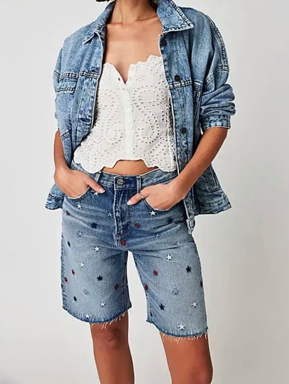 Driftwood Bermuda denim shorts star embroidered jeans distressed women's size 10